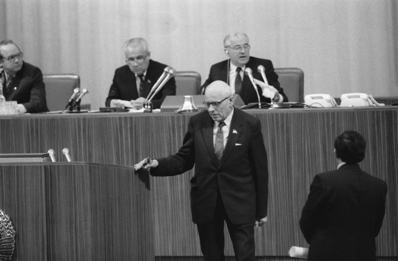 1 съезд народных депутатов горбачев. Сахаров на съезде народных депутатов 1989.