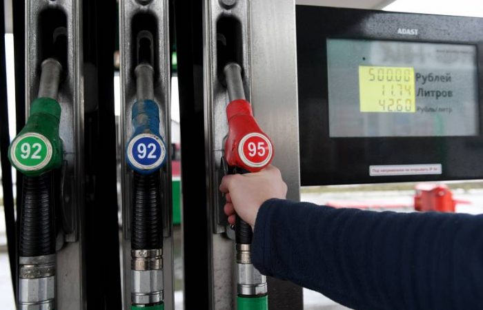 Топливный бум: украинцы страдают, а АЗС «купаются в деньгах» с рекордными продажами