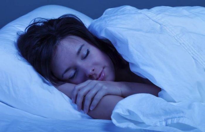 Врач назвал 10 поз для сна, которые изменят ваше здоровье