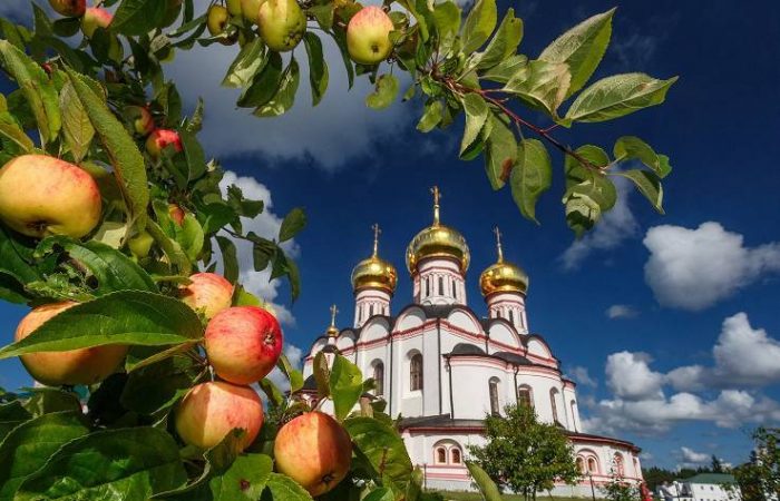 Какие поверья из прошлого на 14 августа 2025 года расскажут, как отмечали Медовый Спас или Маковей