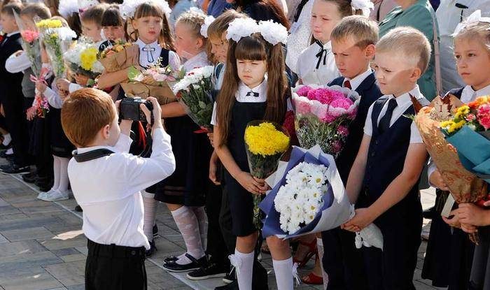 Деньги к 1 сентября: Будут ли выплаты к школе и кому положены в 2024 году