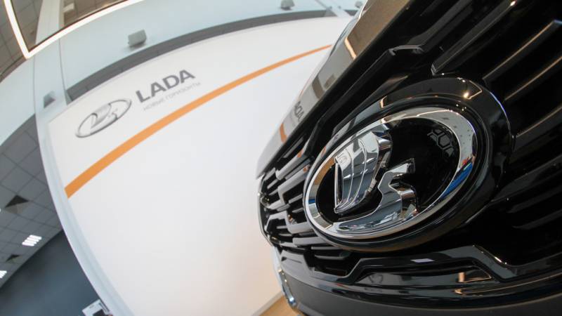 Путину предложили протестировать Lada Iskra: что известно о новом авто