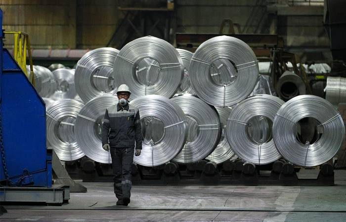 ЕС не может отказаться от импорта металла из России, почему?