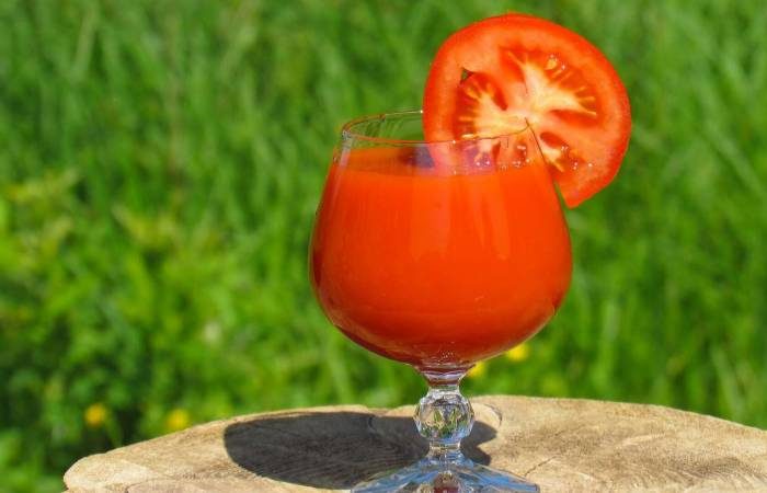 Удивительный овощ: врач рассказала, чем полезен томатный сок