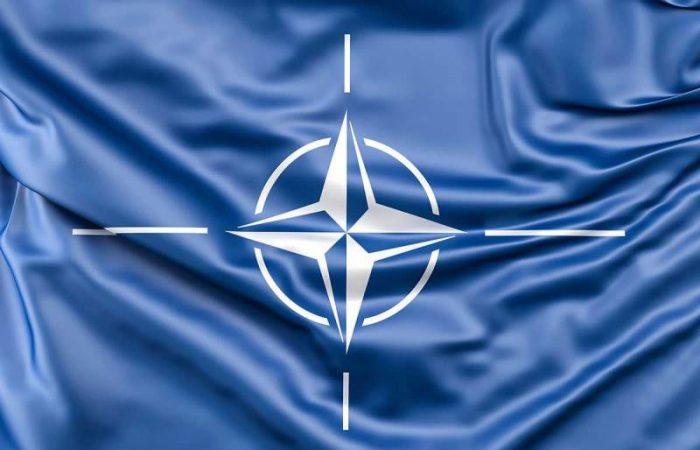 НАТО готовится открыть штаб в 140 км от российских границ