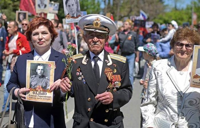 Парад и шествия «Бессмертного полка» в Крыму отменены по заявлению Аксенова