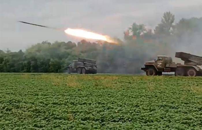 Расчеты русских «Градов» уничтожили замаскированные артиллерийские установки ВСУ