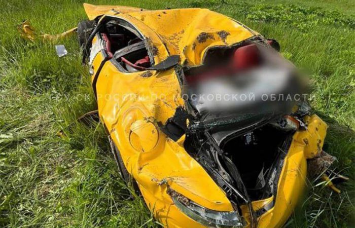 Задержан водитель Maserati, сбивший двух подростков на остановке