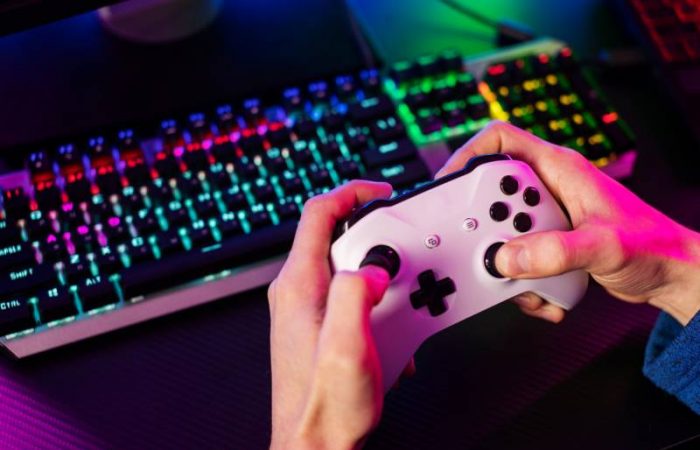 Где покупать игры дешевле, когда проходят самые большие распродажи