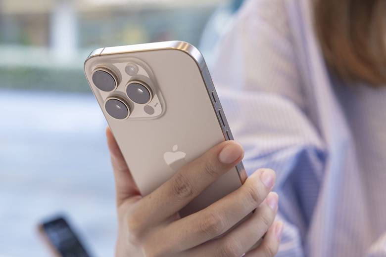 Телефоны русских туристов массово блокируют при въезде в Египет - что известно о скандальном шаге курортного государства