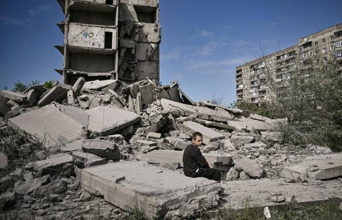 Бойня продолжается — улицы городов в крови. Враг отбил штурм, кварталы – в «серой зоне»