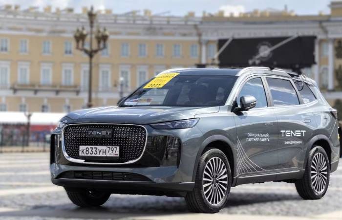 Дилеры получают первый тираж нового кроссовера Tenet T8