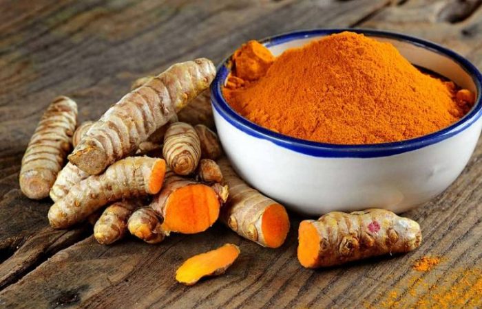 Куркума: реальные достоинства и возможные риски для здоровья человека