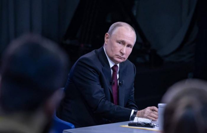 Новый премьер Японии в смятении: Путин объявил о тревоге