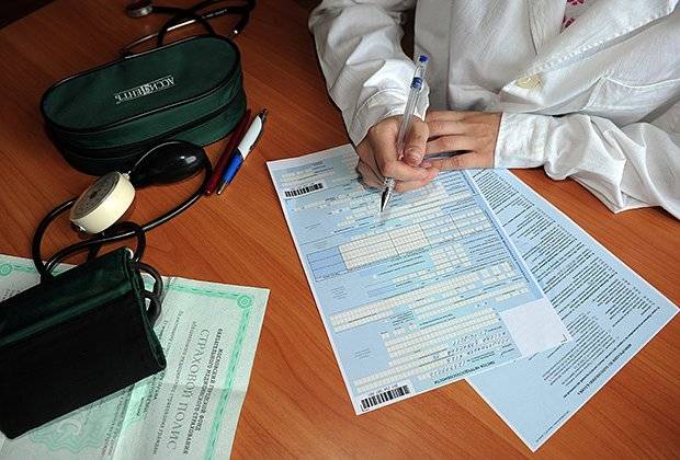 С 1 января в РФ изменятся условия получения больничных. Кому заплатят больше