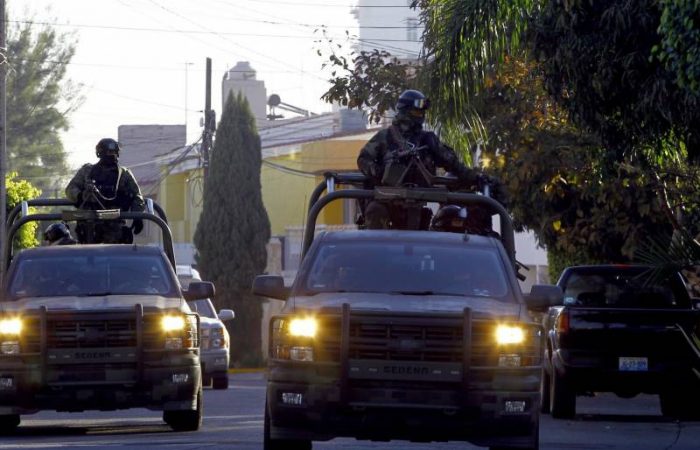 Мексика на грани: Жестокие стычки между полицией и наркокартелями