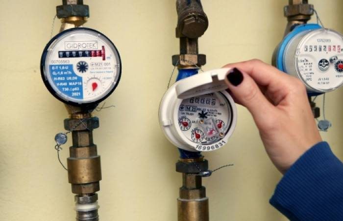 Ошибки в расчётах: Почему возникают переплаты по счётчикам и как их исправить?