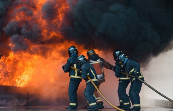 Загадка поджогов: генерал Михайлов указывает на виновных в поджогах заводов ВСУ