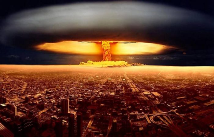 Киев и ядерное оружие: какие города России в зоне поражения?