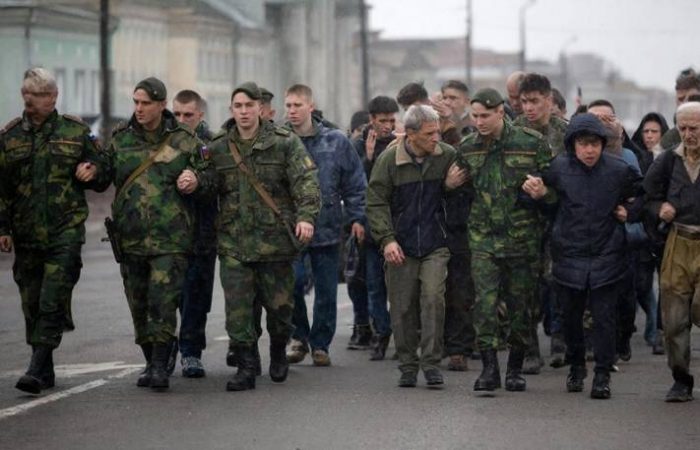 Охотники за безработными в Одессе: кого заставят рыть окопы