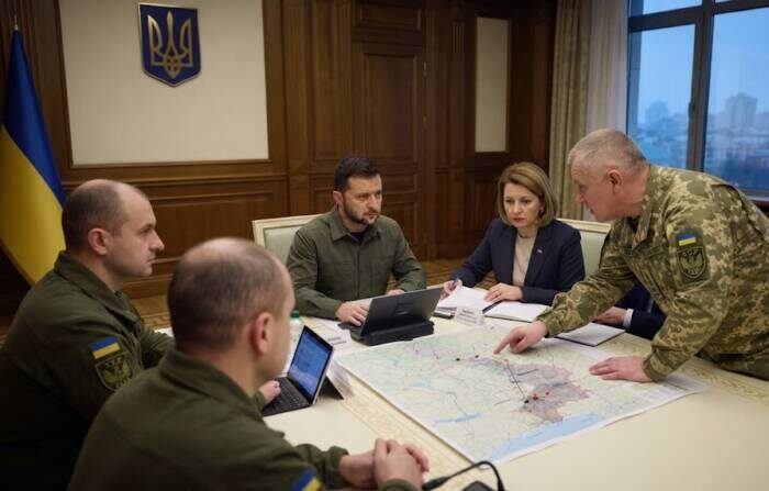 Зеленский неожиданно запросил перемирия, но в Кремле уже поняли, зачем это нужно